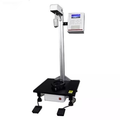 Macchina con pellicola discendente 220V della prova di urto di Charpy di resistenza con il visualizzatore digitale