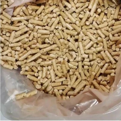 Il combustibile 100% di legno della biomassa della segatura appallottola le borse 15kg più della purezza di 85%