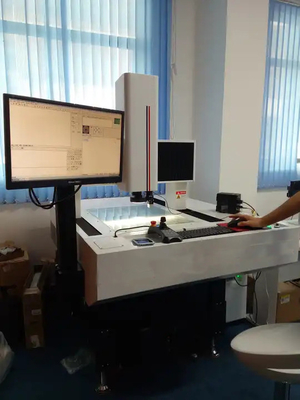 Il microcomputer ha controllato la video macchina di misura 3D utilizzata per il laboratorio