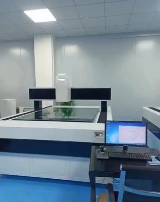 Il sistema di misura ottico del video CMM dell'automa è utilizzato nell'industria medica