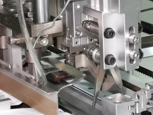 Velocità massima 170/min della macchina eliminabile automatica della maschera