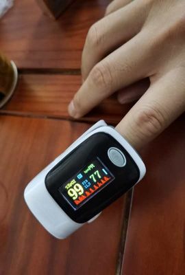 saturazione del sangue del monitor 99% del dito del sensore dell'ossigeno di 30mA 240BPM